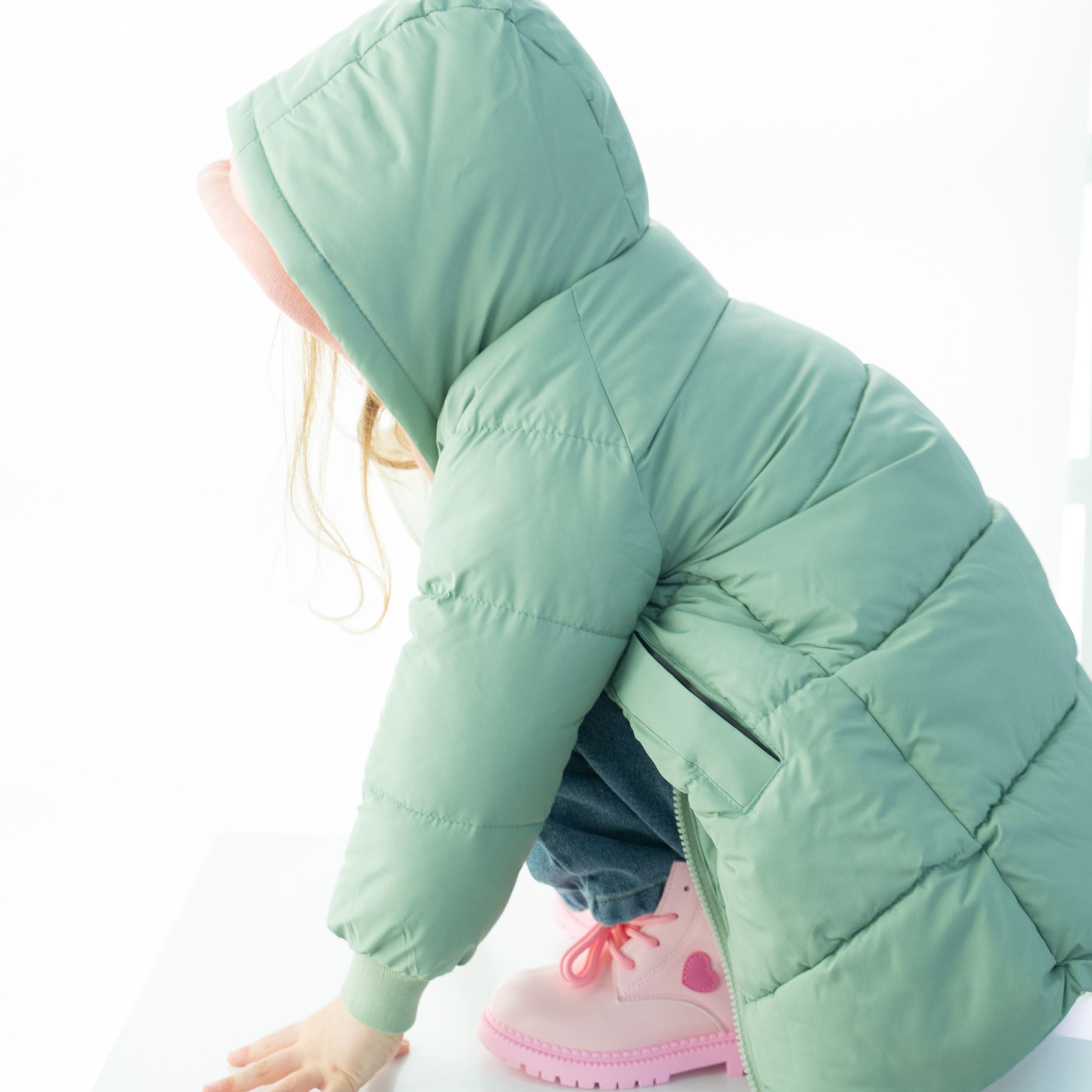 Bella & Row | The Wanderer Puffer | Sage