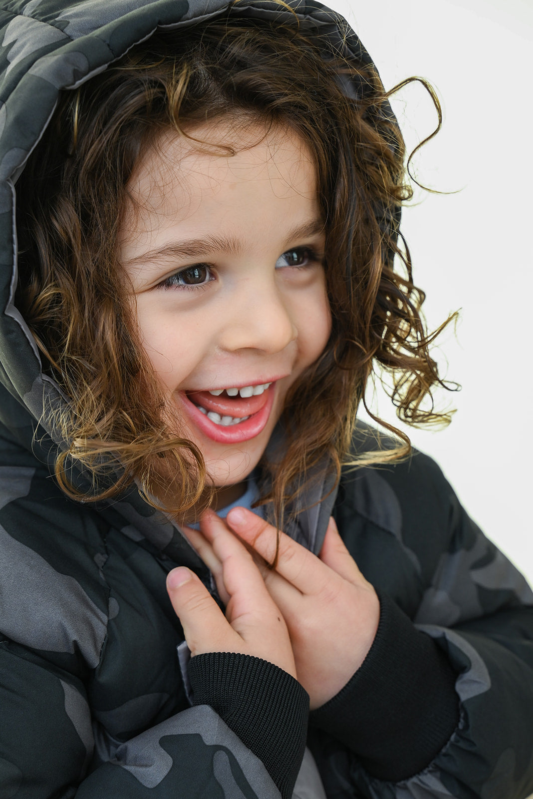 Bella & Row | The Wanderer Puffer | Shadow Camo